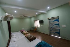 madhu guesthouse