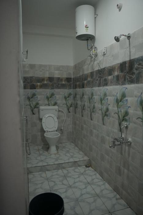madhu guesthouse