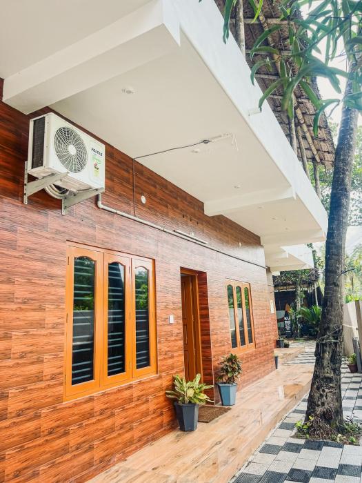 kuma surf house