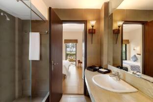 4 lake view manesar golf villa