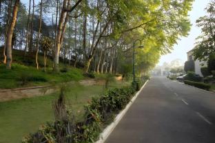 4 lake view manesar golf villa