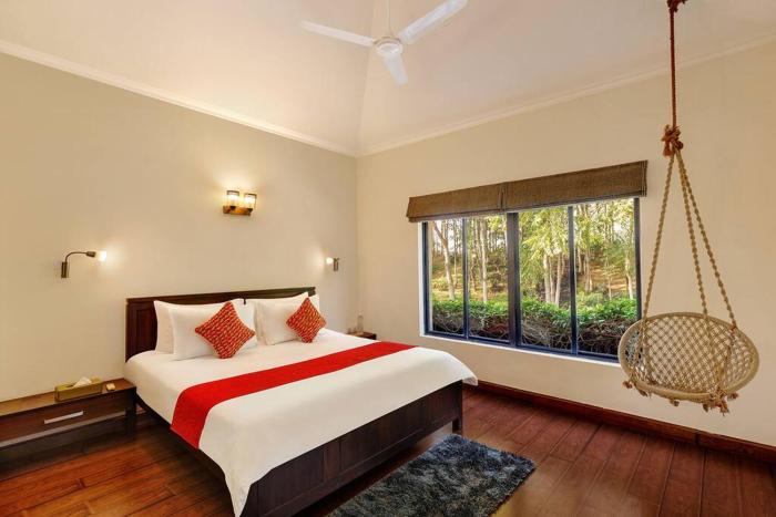 4 lake view manesar golf villa