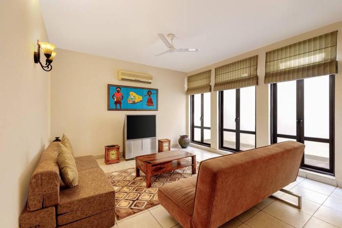4 lake view manesar golf villa