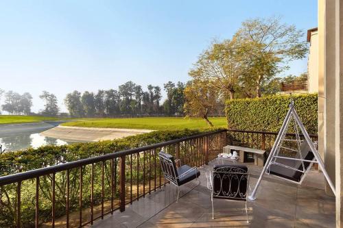 4 lake view manesar golf villa