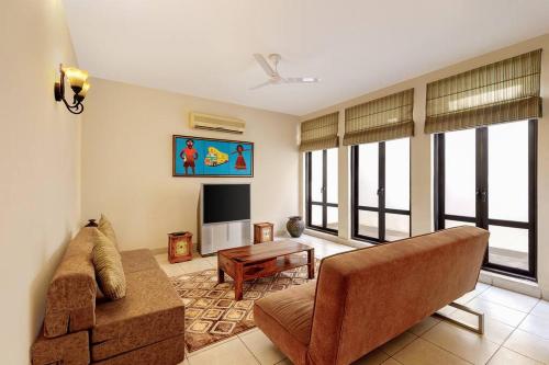 4 lake view manesar golf villa