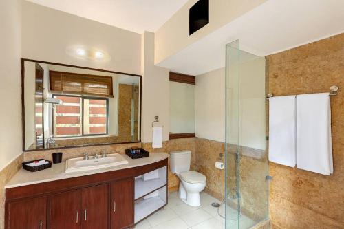 4 lake view manesar golf villa