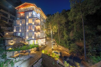 the chalet homestay