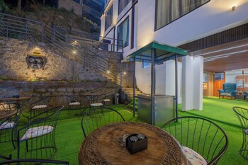 the chalet homestay