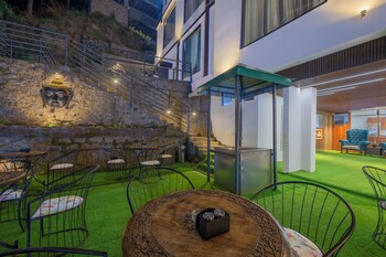 the chalet homestay