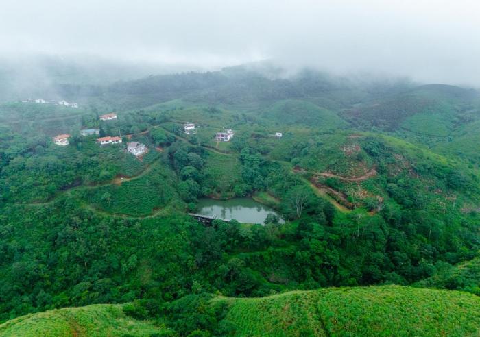aruvi vagamon by voye homes