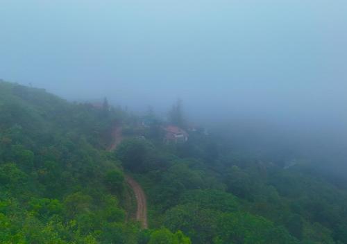 aruvi vagamon by voye homes