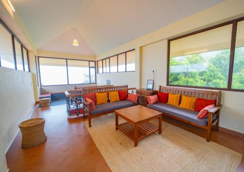 aruvi vagamon by voye homes
