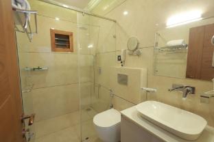 gmg gardens luxury villa munnar