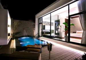 h villa inn