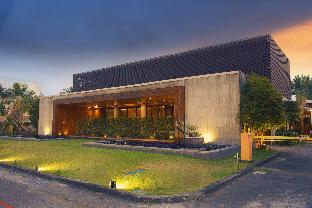 h villa inn