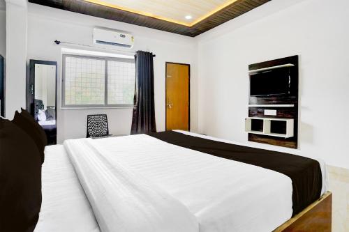 Hotel O Royal Inn,,4 star