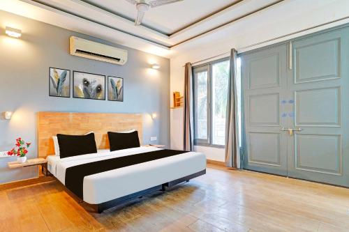 Hotel O Omaxe City Centre Gurgaon,Plot No. S-167, Near Vatika Chowk, Uppal Southend, Sector 49, Gurgaon,4 star