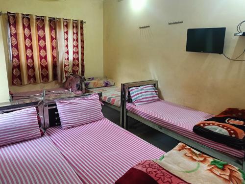Ma Manasha Lodge,,3 star