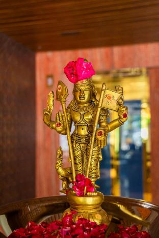 guru chitra