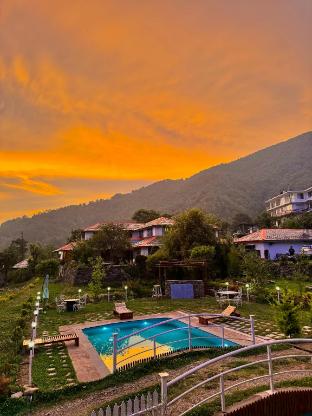 Dreamwoods By Viraasat-E-Bir,,4 star