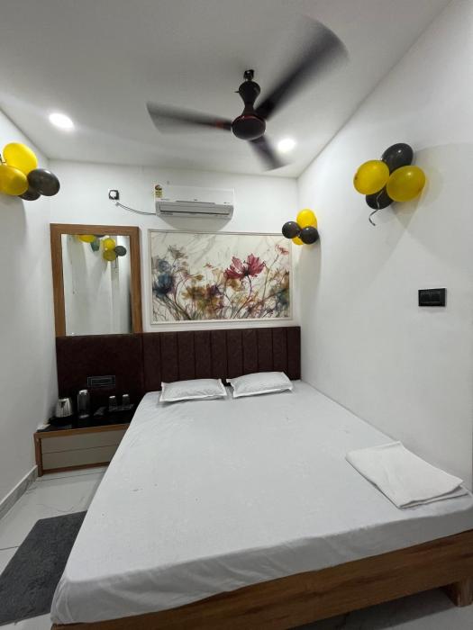mahaveer lodge