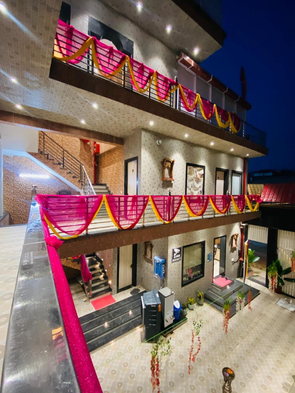 kanha retreat vrindavan