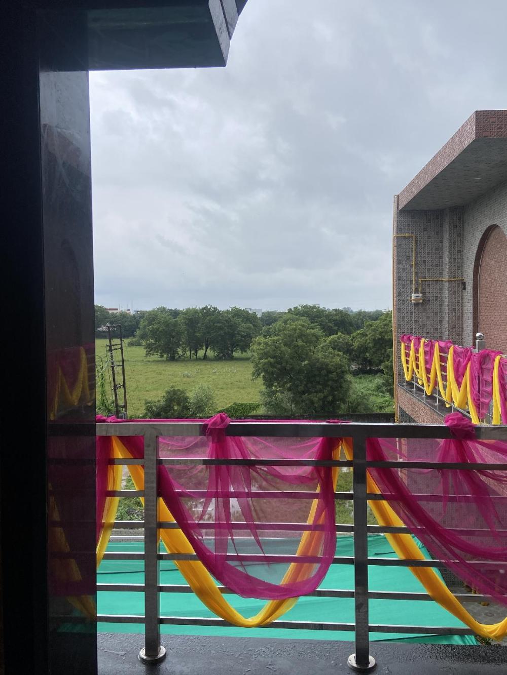 kanha retreat vrindavan
