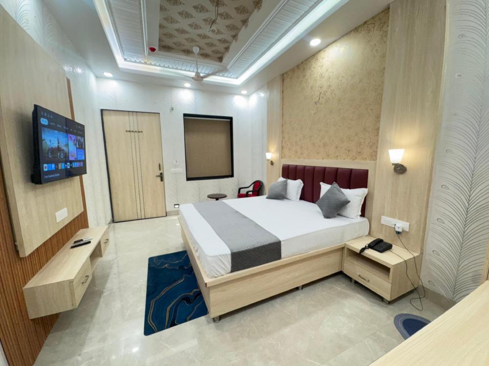 kanha retreat vrindavan