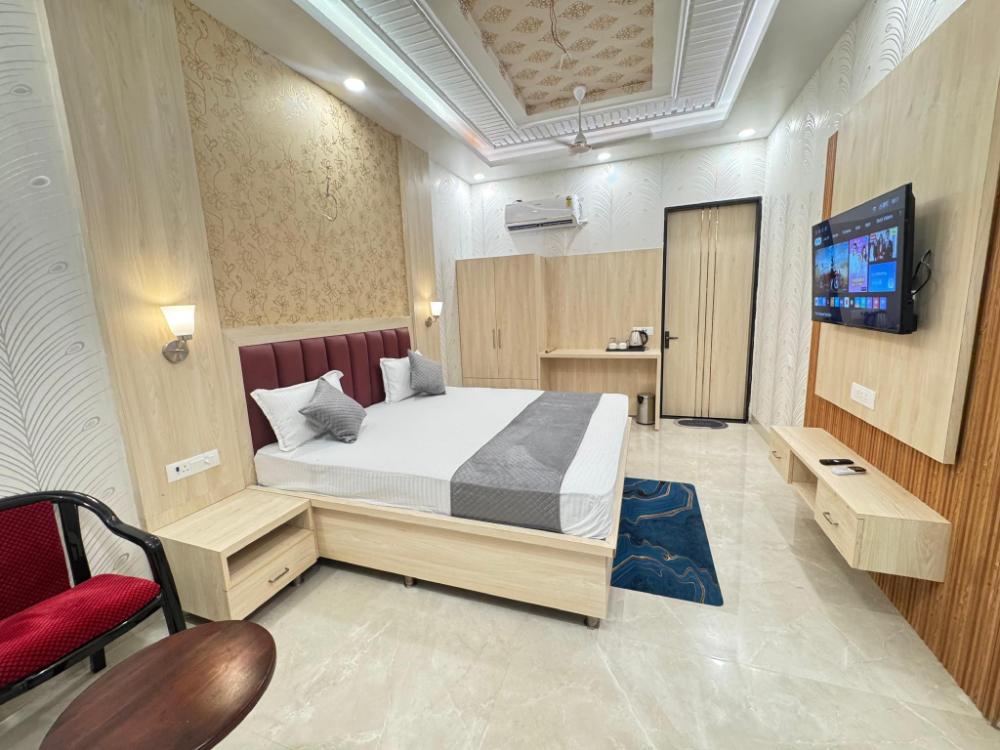 kanha retreat vrindavan