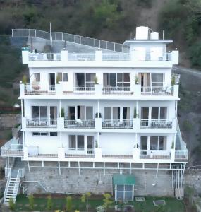 the selakhola house