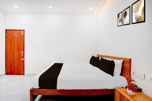 Super Hotel O Ayodhya Residency,,4 star