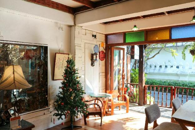 changmoi house little village