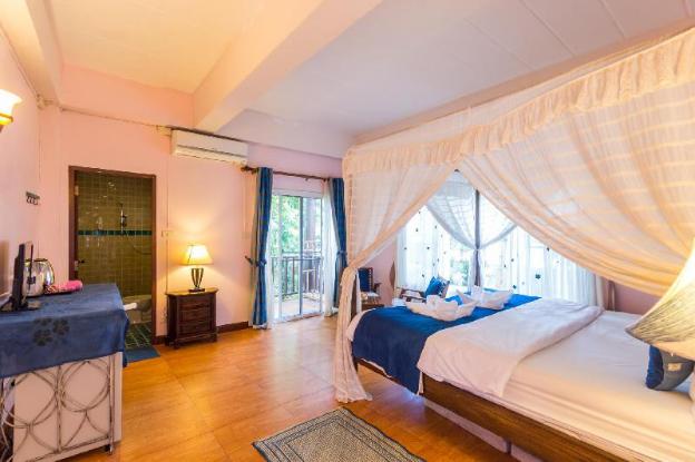 changmoi house little village