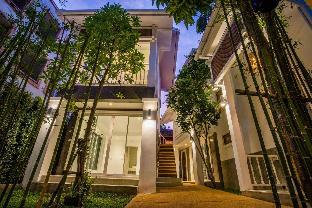 changmoi house little village