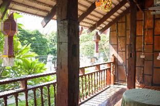 changmoi house little village