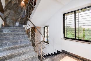Hotel O By Oyo R Johnson,Plot No. 134Newton, Street No. 92,4 star