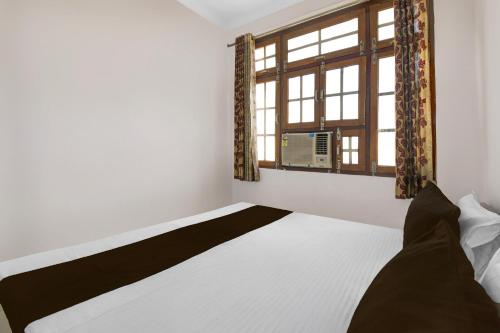 Hotel O New Shagun Vatika Lawn & Hotel,,4 star