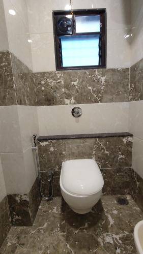 hotel grand lushwood
