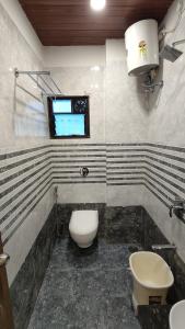 hotel grand lushwood