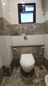 hotel grand lushwood
