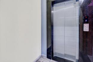 hotel o runway service apartment