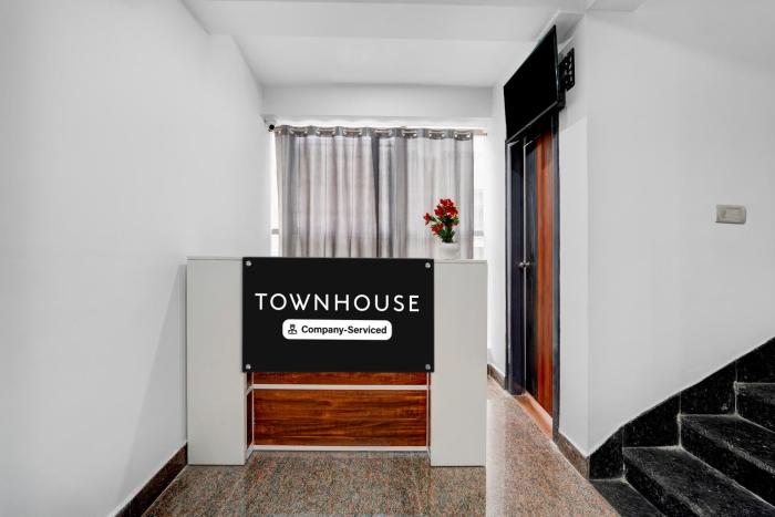 townhouse oak whitefield railway station kadugudi whitefield