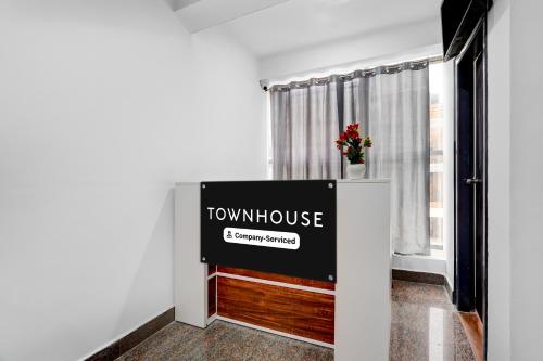 townhouse oak whitefield railway station kadugudi whitefield