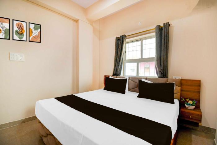 townhouse oak townhouse oak kumhrar archeological park hotel k