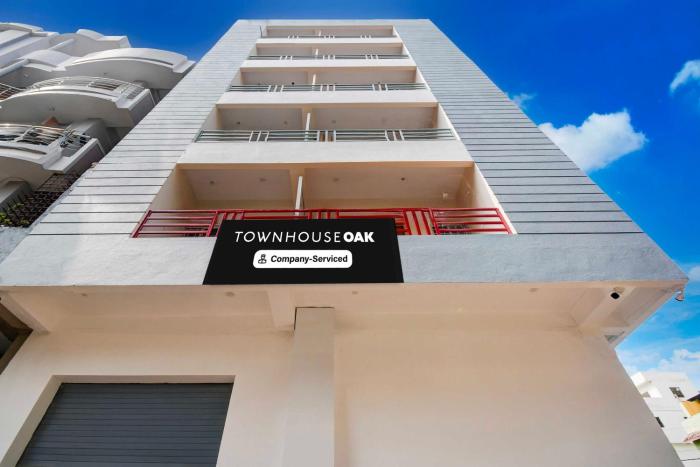 townhouse oak townhouse oak kumhrar archeological park hotel k