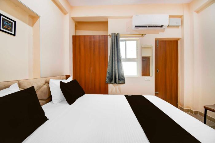 townhouse oak townhouse oak kumhrar archeological park hotel k