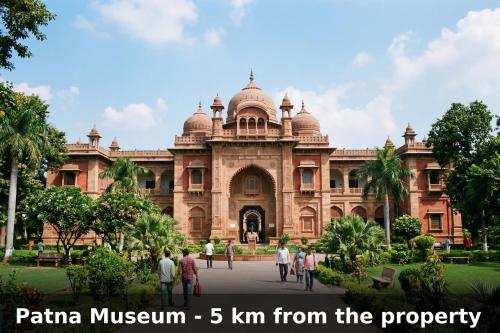 townhouse oak townhouse oak kumhrar archeological park hotel k