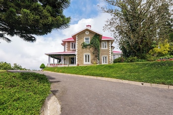 ama stays and trails adambari gardens kalimpong