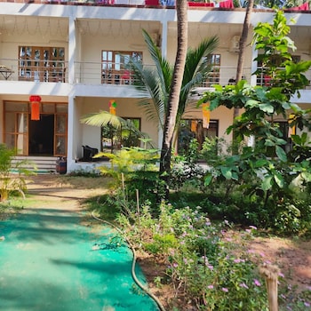 sidhivinayak resort devbag sangam beach