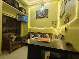 kanha p guest house
